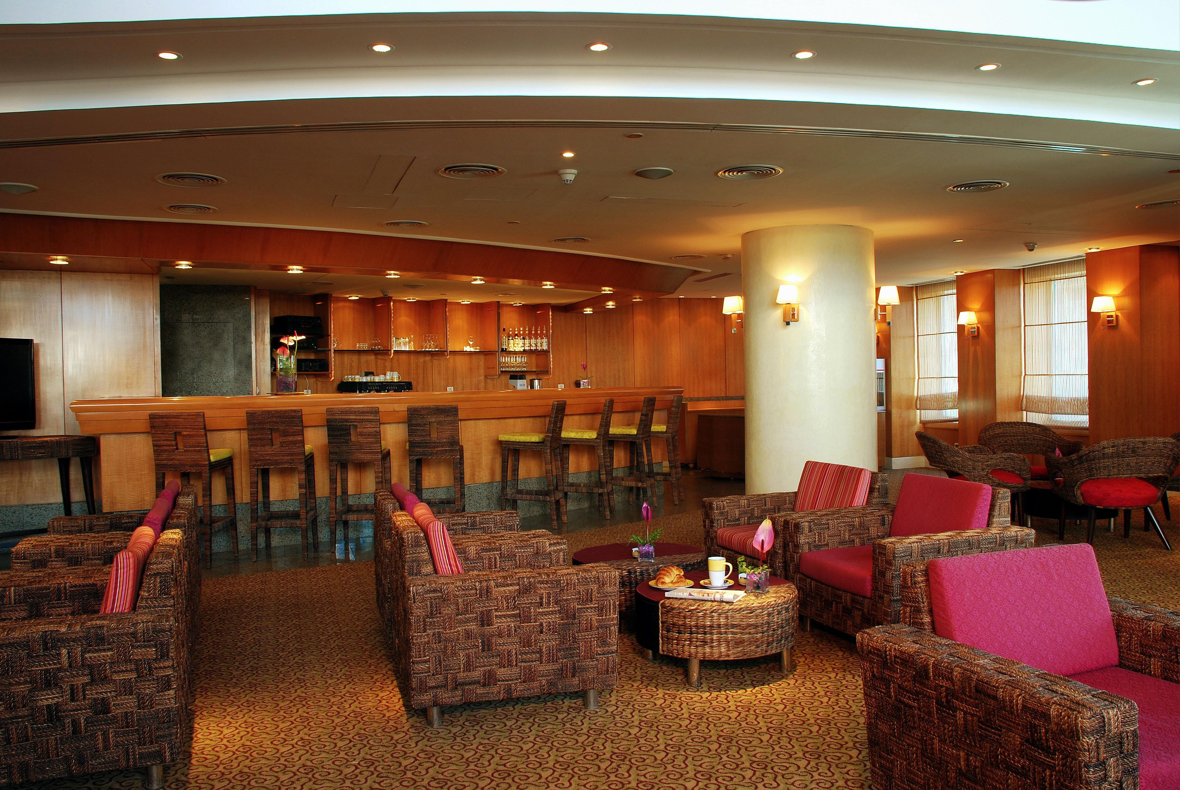 Holiday Inn Citystars By Ihg Cairo Exterior photo The lounge at the airport