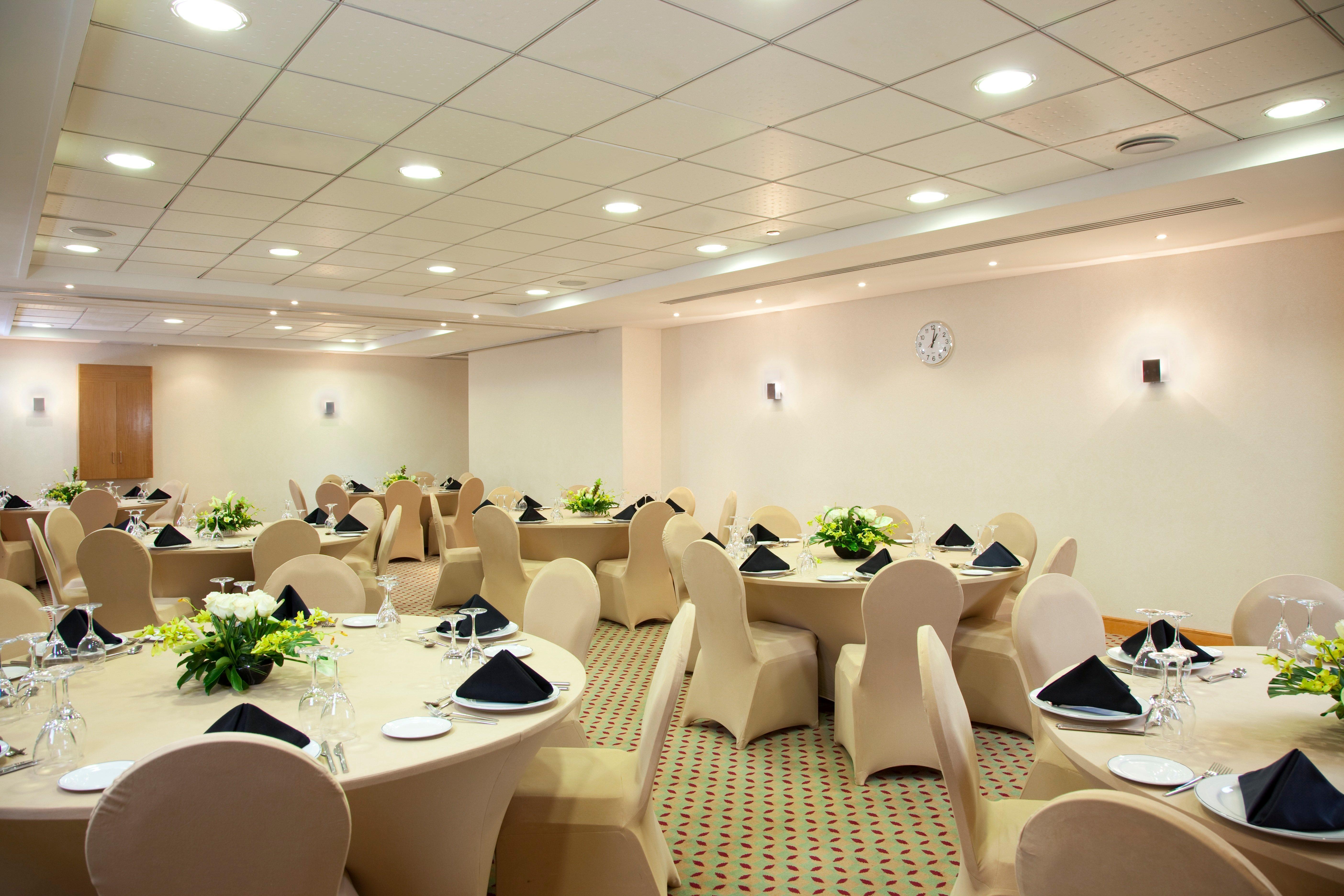 Holiday Inn Citystars By Ihg Cairo Exterior photo The ballroom at the hotel