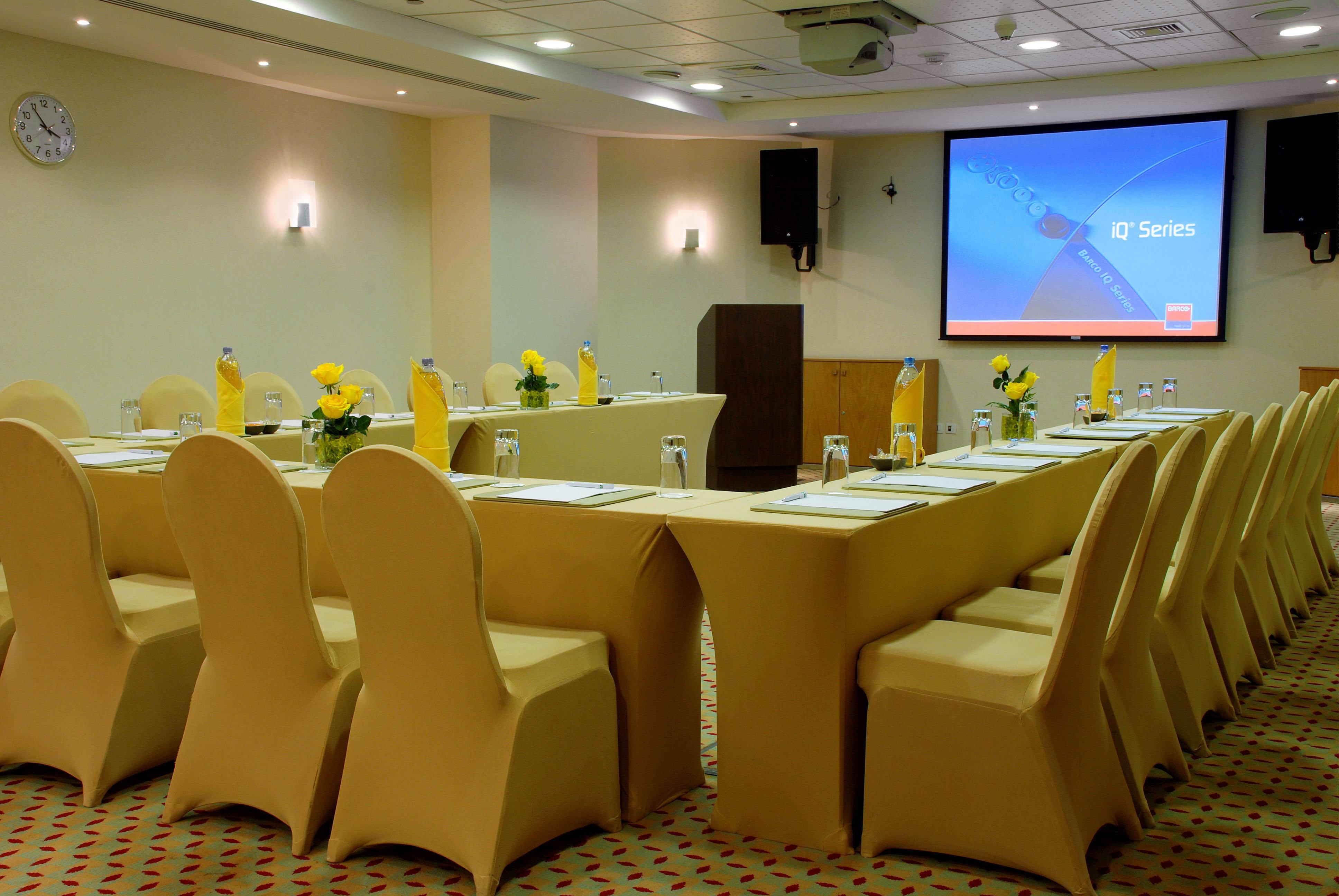 Holiday Inn Citystars By Ihg Cairo Exterior photo A meeting room at the hotel