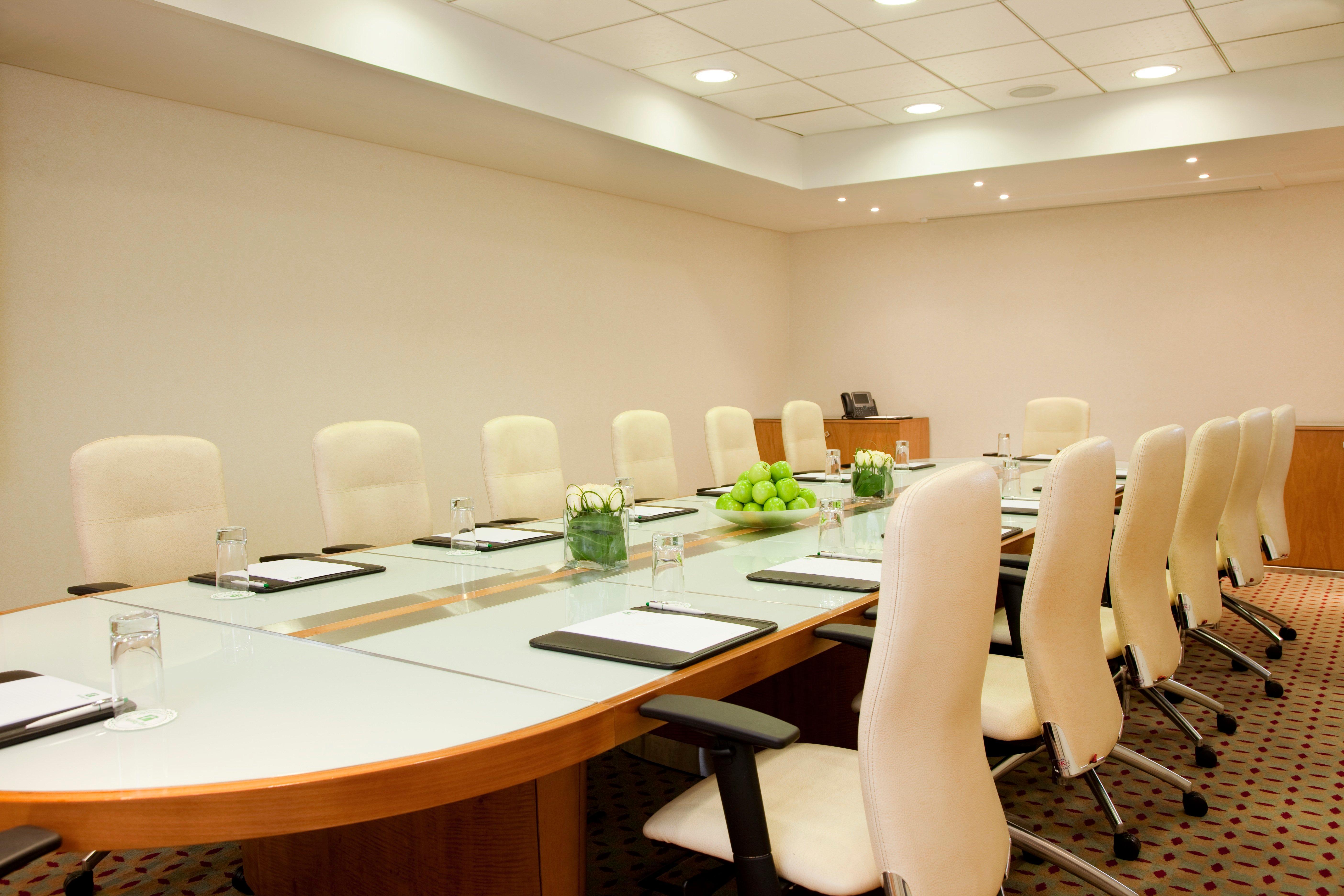 Holiday Inn Citystars, An Ihg Hotel Cairo Exterior photo A boardroom