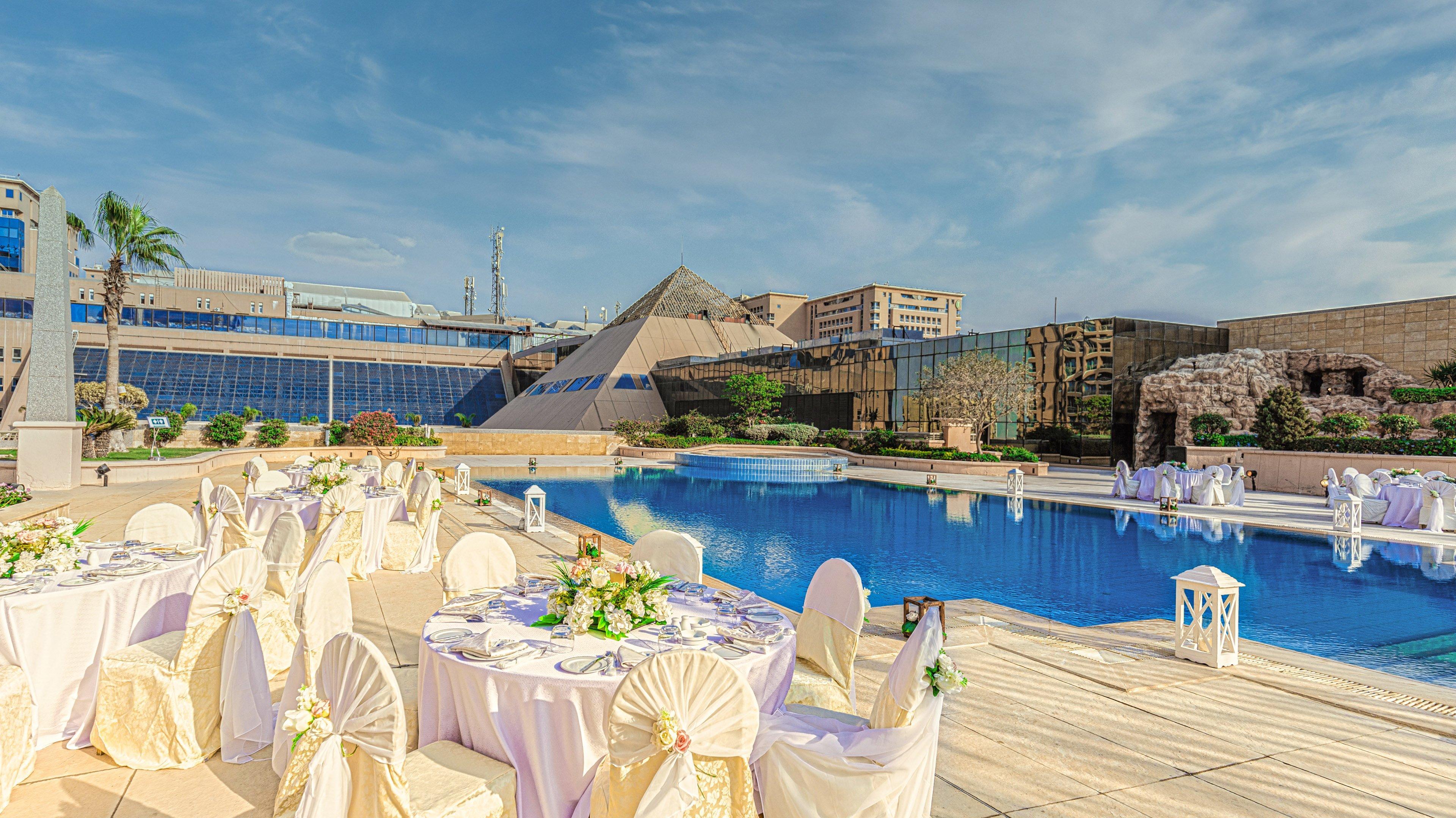 Holiday Inn Citystars By Ihg Cairo Exterior photo The Pyramids Marriott Resort