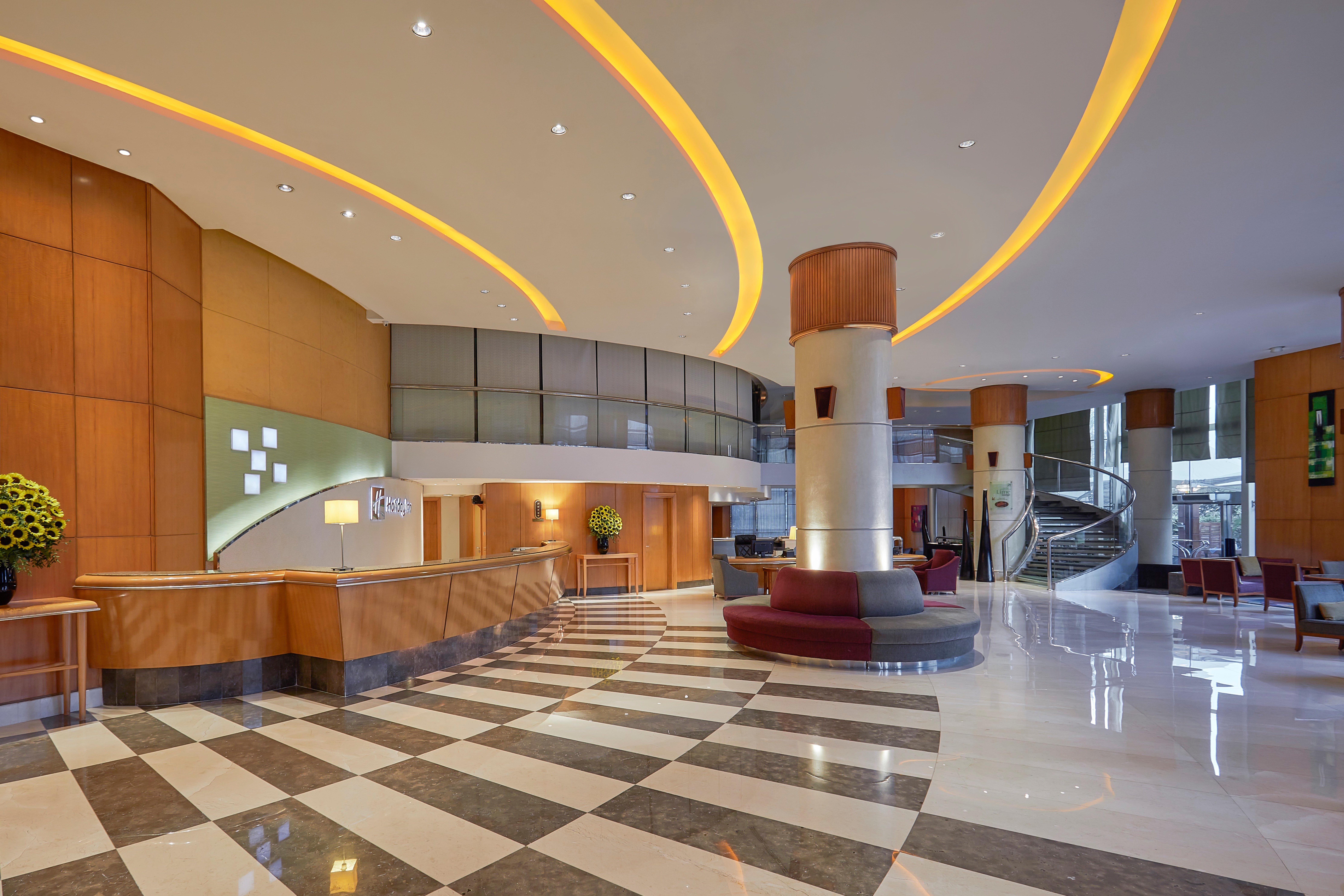 Holiday Inn Citystars By Ihg Cairo Exterior photo Lobby